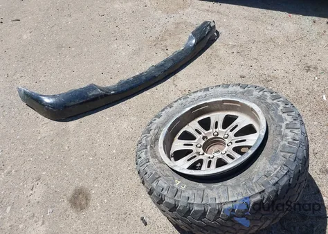 2002 GMC Sierra 2500Hd Sle from USA, damaged, VIN 1GTHK23102F105960